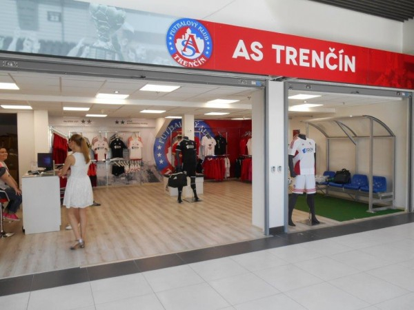 Fanshop futbalového klubu AS Trenčín v nákupnom centre OC MAX Trenčín